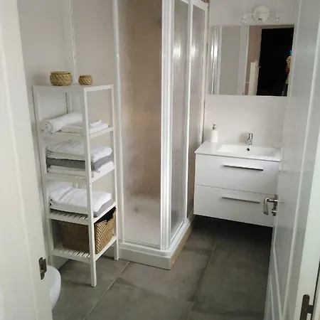 Lantställe Casa Carmina Y Nando, Cerca Santander Y Cabarceno *