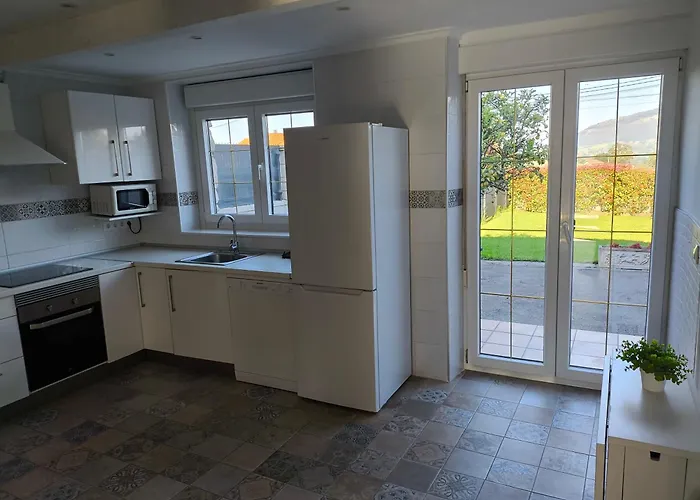 Casa Carmina Y Nando, Cerca Santander Y Cabarceno Casa di campagna Camargo